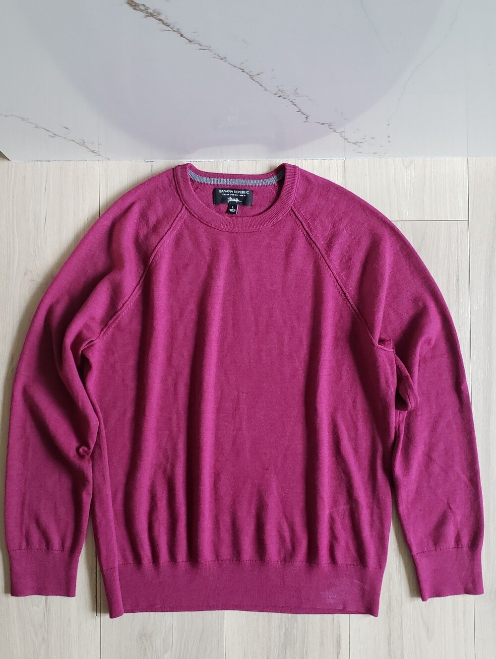 Banana Republic Italian Merino‎ Wool Crew-Neck Sweater Mens L Magenta